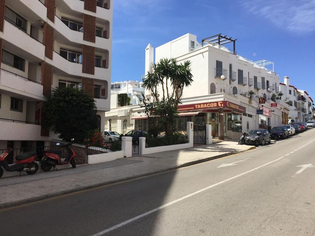 Edificio Verdemar - Stunning 1 Bed Apartment With Pool & Sea Views Nerja Kültér fotó