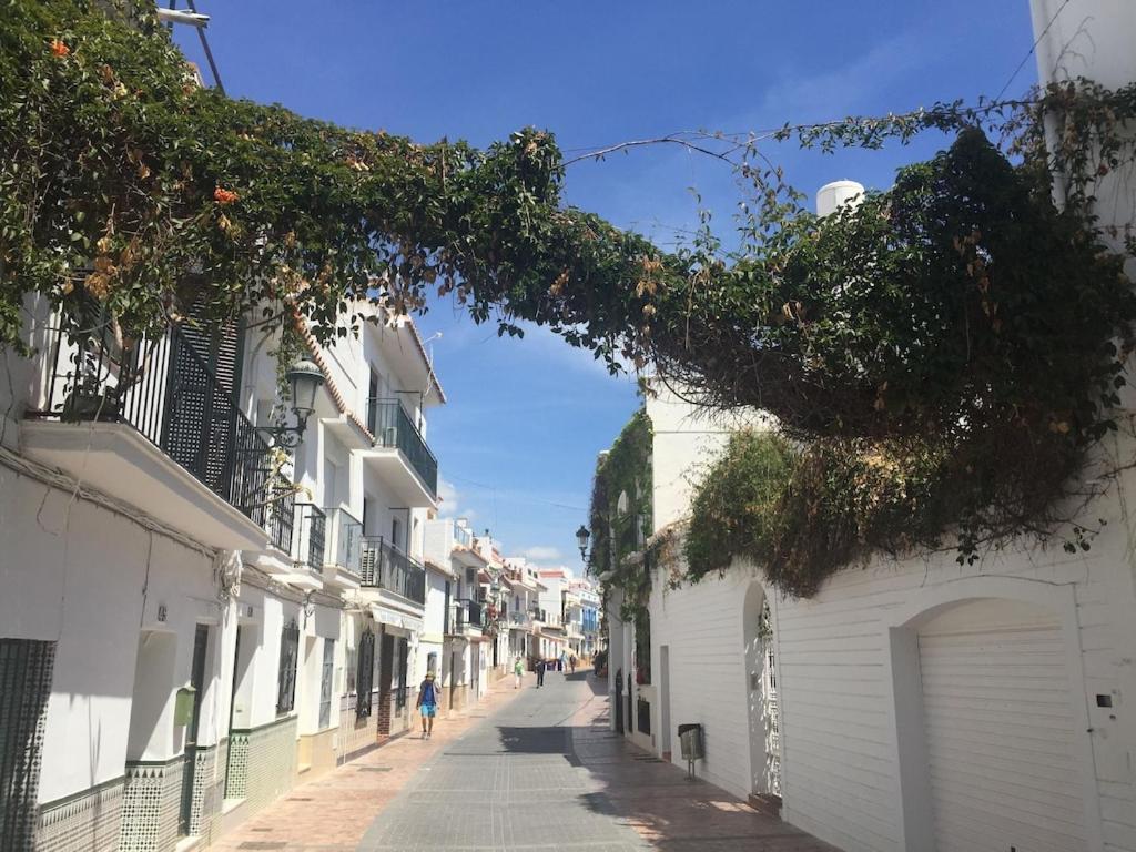Edificio Verdemar - Stunning 1 Bed Apartment With Pool & Sea Views Nerja Kültér fotó